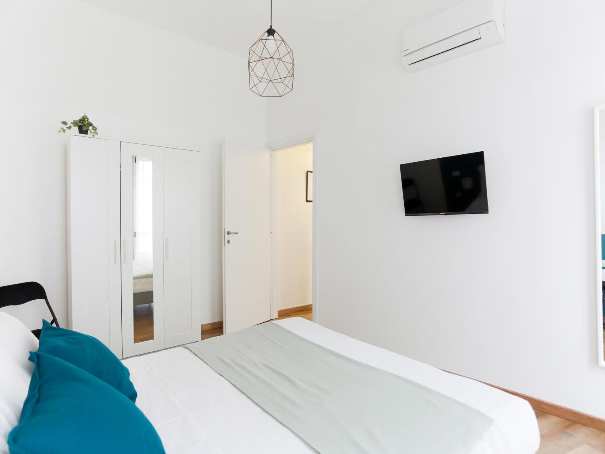 The Best Rent - Cozy Two-Bedroom Apartment Near Colonne S Lorenzo Mediolan Zewnętrze zdjęcie